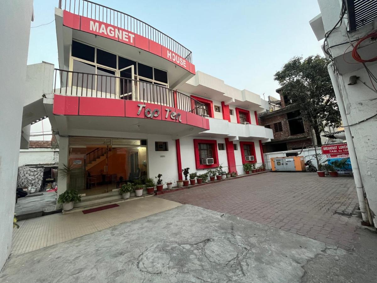 Hotel Magnet House Dehradun Dış mekan fotoğraf